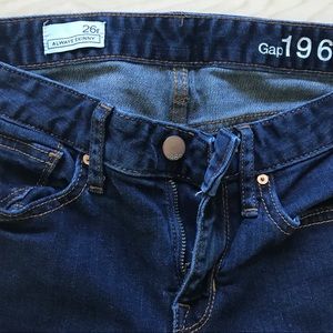 Gap Always Skinny jeans size 26R